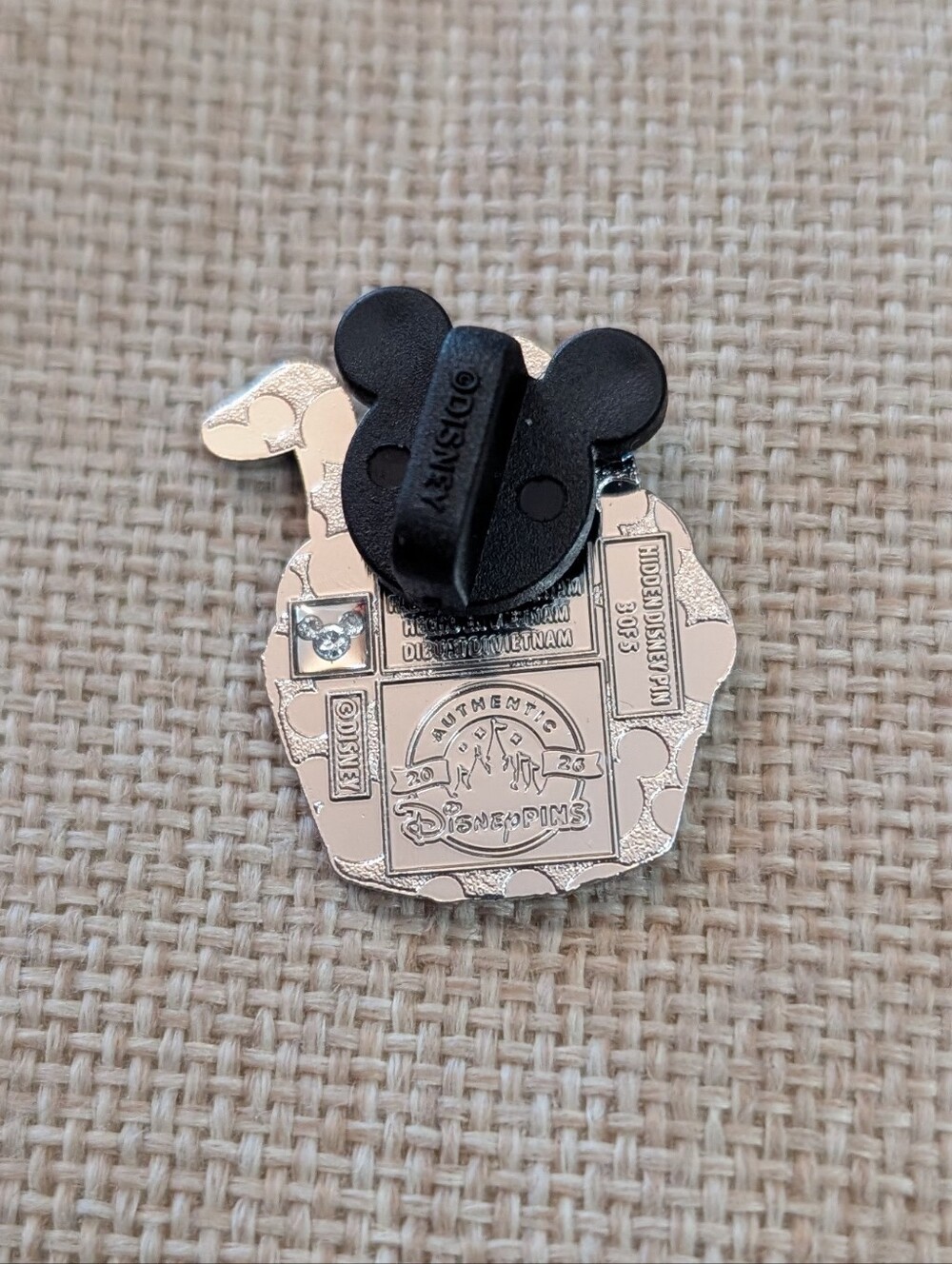 Disney pin Pluto cupcake - Picture 2 of 2